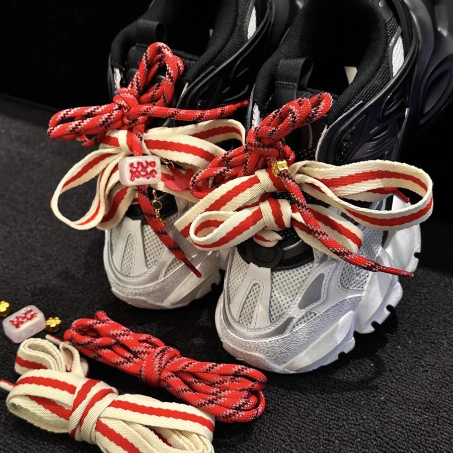 Schöne DIY flauschige Schnürsenkel rot grün Gitter Schnürsenkel Creme Puffs Schuhe Blumenschnallen für Sport Casual Sneakers Schuhe Schneestiefel – Detail 8