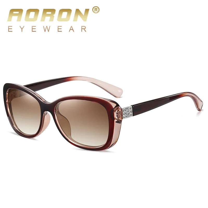 Retro Women's Polarized UV Protection Sunglasses with Comfortable Black Frame