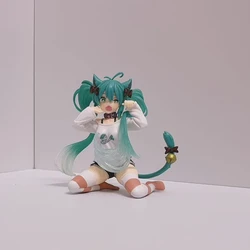 Ultimate Miku Collection: Exclusive Bundle of 5 Rare & Detailed Designs for Vocaloid Enthusiasts! (1PCS NO box)
