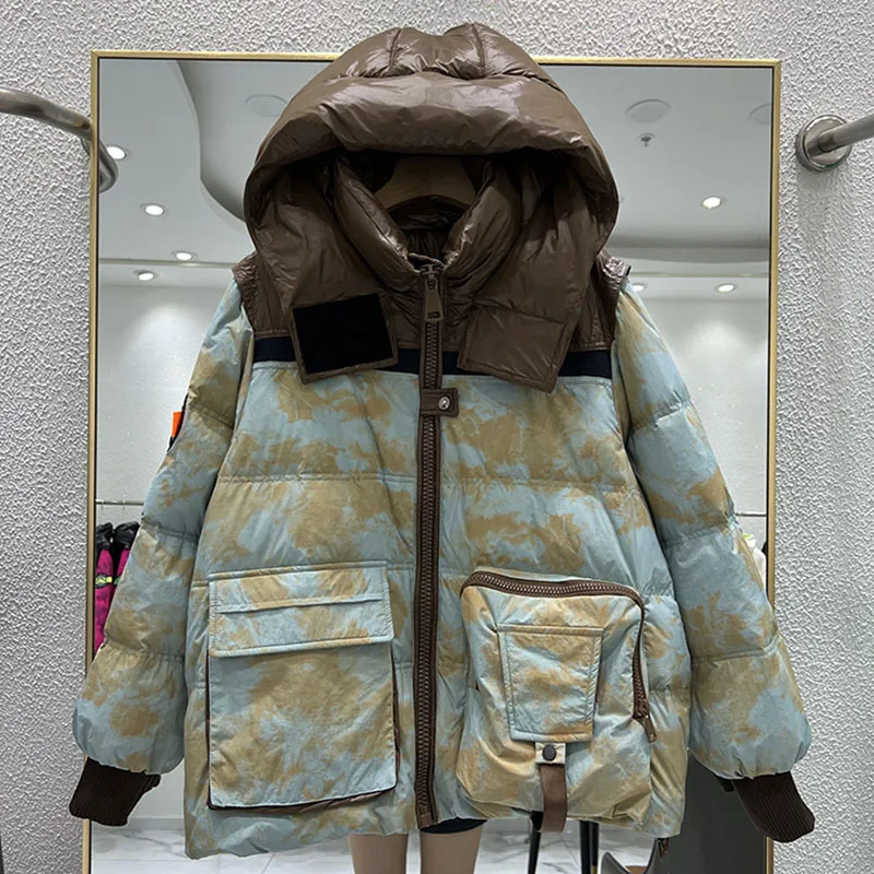 Vêtements d'extérieur hiver chaud à capuche court couleur correspondant femmes doudoune nouveau 90% duvet de canard blanc ample camouflage femmes doudoune