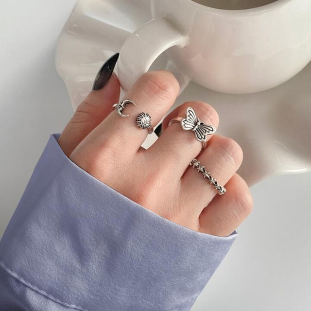 Women's Ring Open Knuckle Ring Creative Retro Star Moon Ring Old Ring Suitable as a Gift for Women Free Shipping