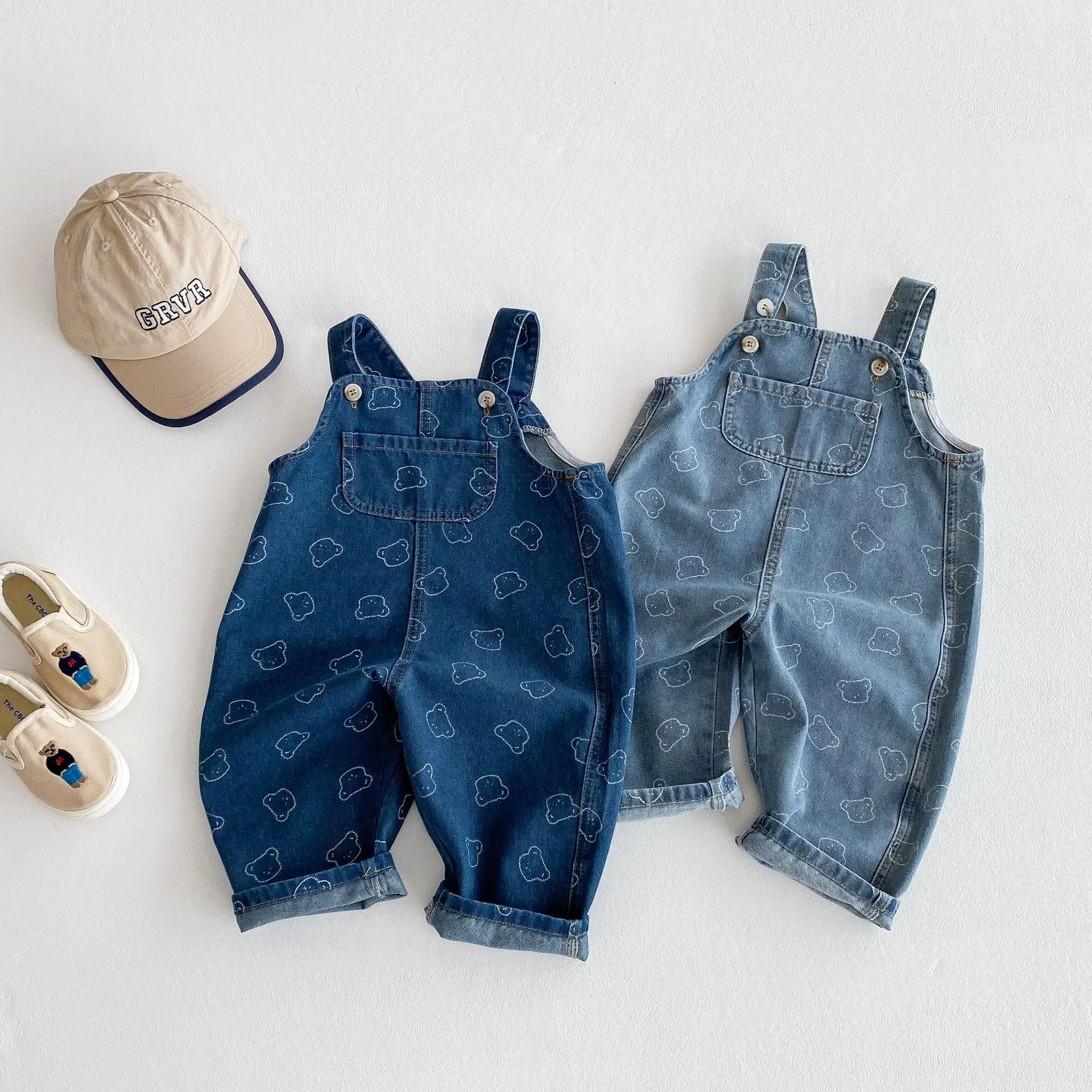 2025 Spring New Children Loose Denim Overalls Cotton Baby Girls Cartoon Bear Print Casual Pants Boys Strap Trousers Kids Jeans