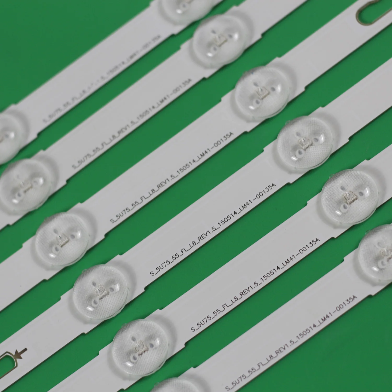 UN55KU630DF UN55JU640DF UN55JU640D UN55JU670DF UN55JU650DF UE55JU6440 UE55KU6179 UE55JU6485 UE55JU6450용 LED 백라이트 스트립