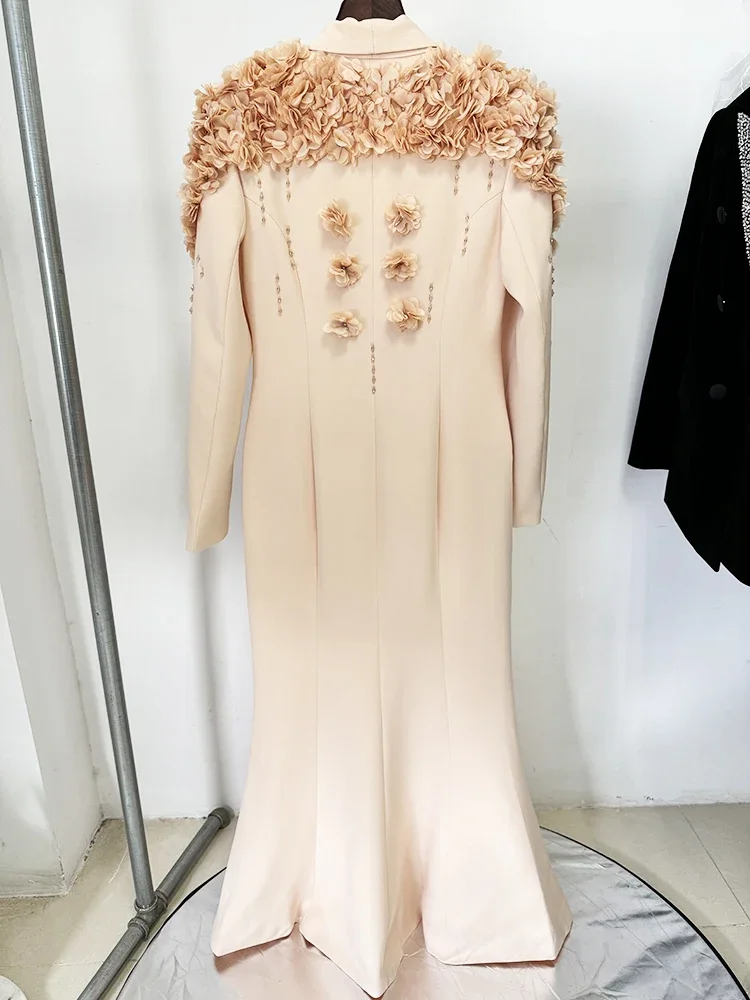 فستان ماكسي مزين بالزهور