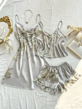 بيجامة نسائية جديدة من الساتان مطبوعة بشكل عشوائي بيجامة مريحة مثيرة مكونة من ثلاث قطع 3