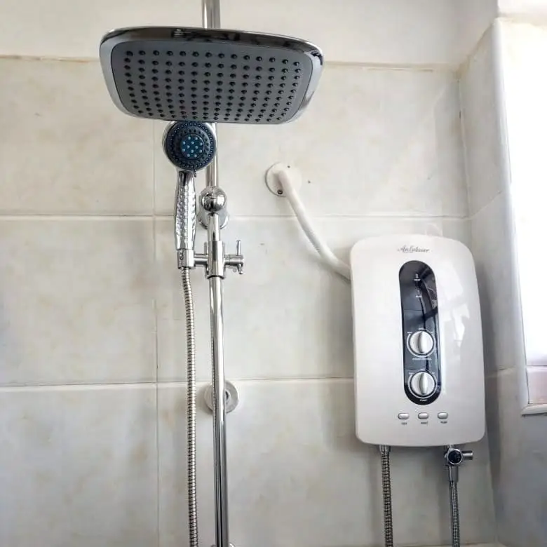 

5500w hot water fast heating kitchen shower geyser mini instant water heater electric with built in booster pump