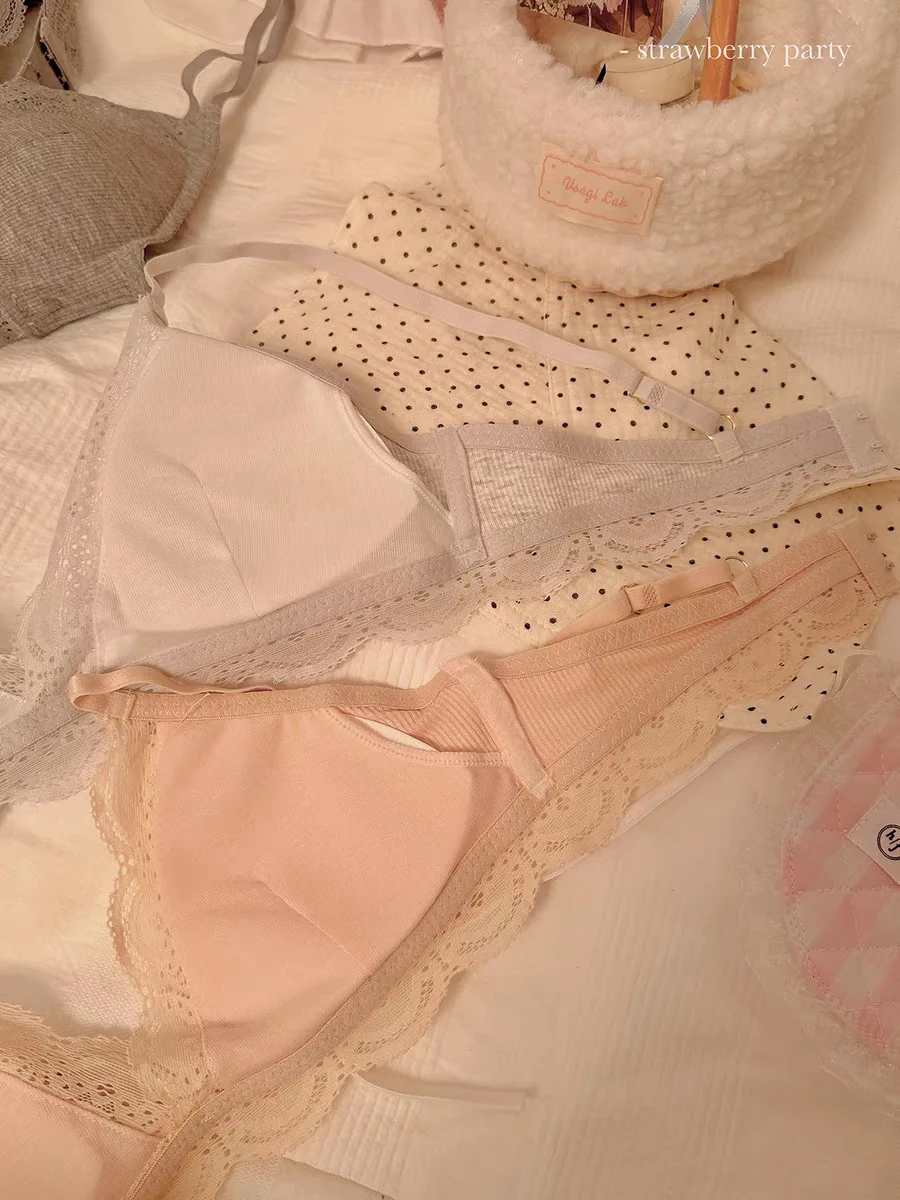 SP&CITY Sweet Girl Lace Triangle Cup Wire Free Plunge Bra Image 9