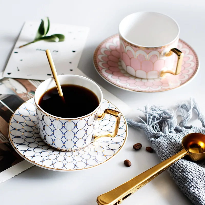 

Ceramic Coffee Cup Phnom Penh European English Afternoon Tea Cup with Saucer Spoon Bone China Mug Stanley Cappuccino European