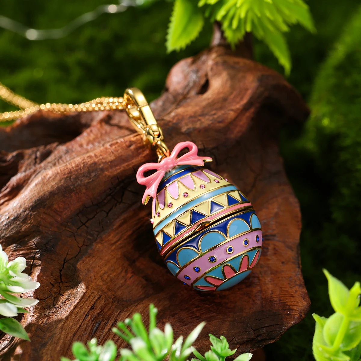 Fashion Openable Princess Enamel Bow Easter Egg Pendant Necklace for Women Sweet Party Jewelry Keychain Pendant Valentine Gift 3