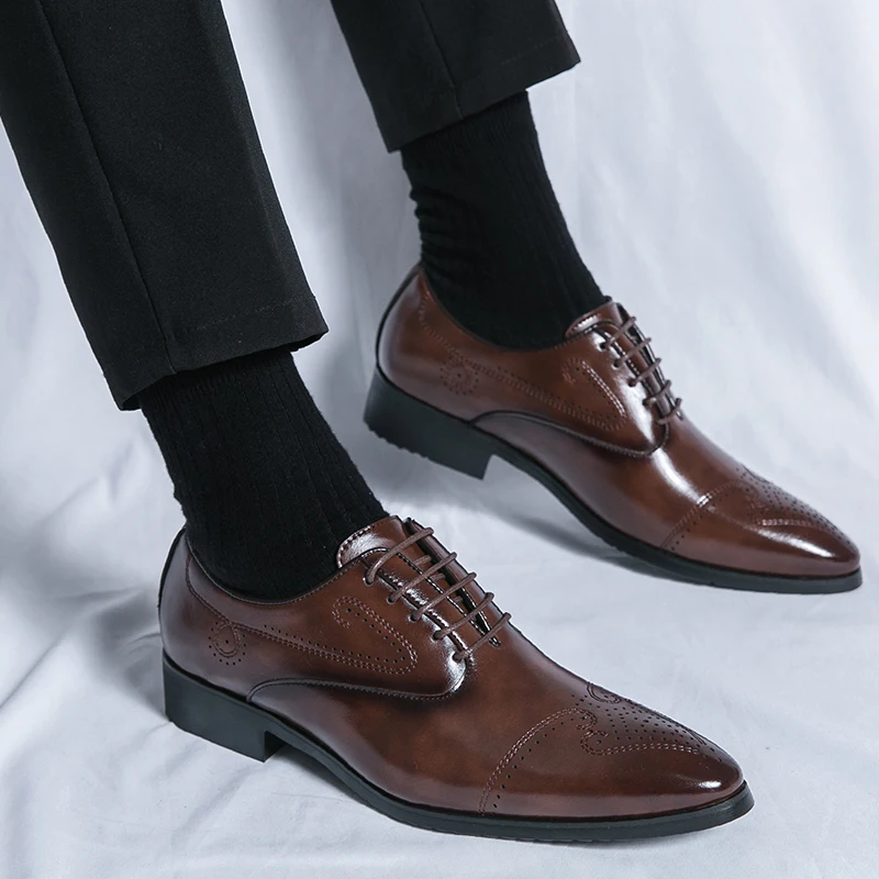

Pointed Toe Brogue OxfordsBreathable Wear-resistant Lace-up Dress Shoes With PU Leather Uppers For Business Office Wedding Party