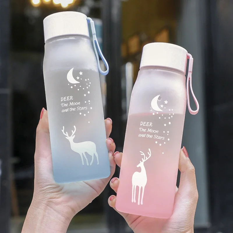 560ml Plastic Water Bottle Creative Deer Pattern Frosted Water Bottle With Portable Rope Outdoor Drinking Bottle Travel Tea Cup