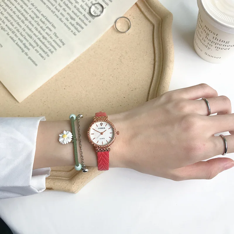 

Retro Simple Small Dial Brand Casual Exquisite Leather Belt Watches With Fashionable Simple Style Quartz Wrist Watch for Ladies