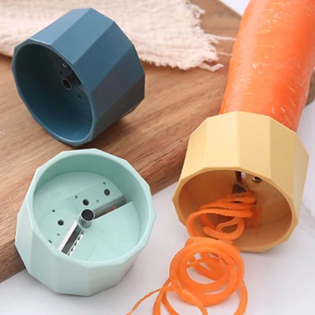 Râpe à carottes multifonctionnelle 3 en 1, outil de tranchage de légumes,  râpes alimentaires pour poupée au fromage et au chocolat, accessoires de  cuisine - AliExpress