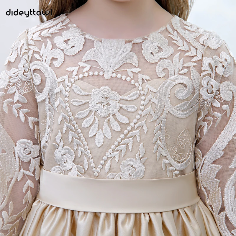 Рисунок 5 - Элегантное Атласное кружевное платье