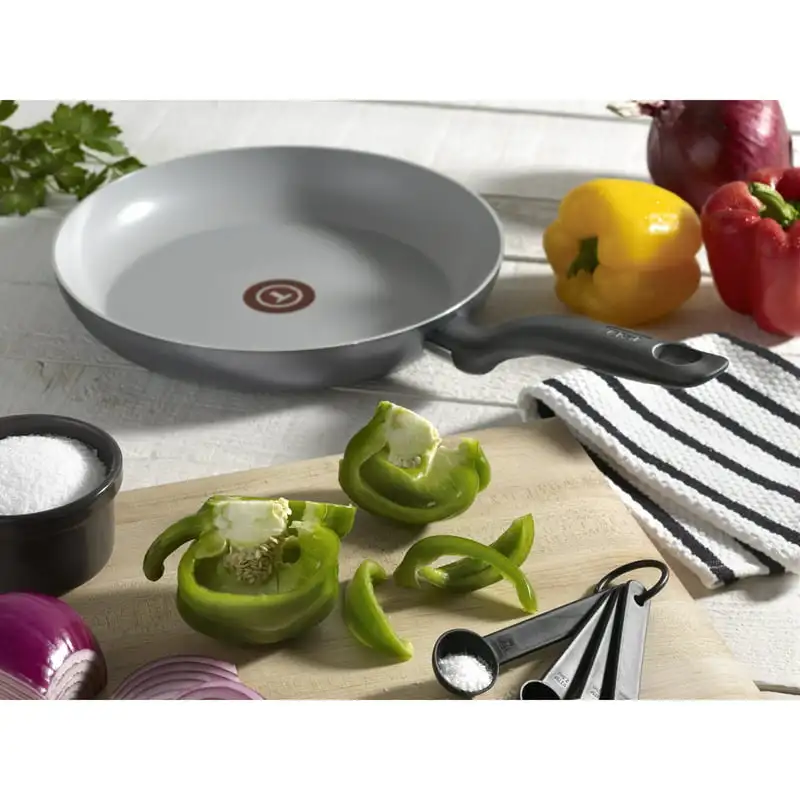 https://ae01.alicdn.com/kf/S934e1c3f0bc44ffd919a6b6572aada2dp/Ceramic-Cookware-2-piece-Fry-Pan-Set-8-5-10-5-inch-Black-G917S264-Grill-pan.jpg