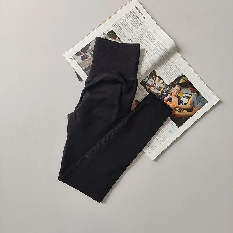 بنطلون رياضي نسائي بدون خياطة بخصر عالٍ ورفع للأرداف، بنطلون خوخي الشكل للجري والتمارين واليوغا، ليجنز ضيق للنساء