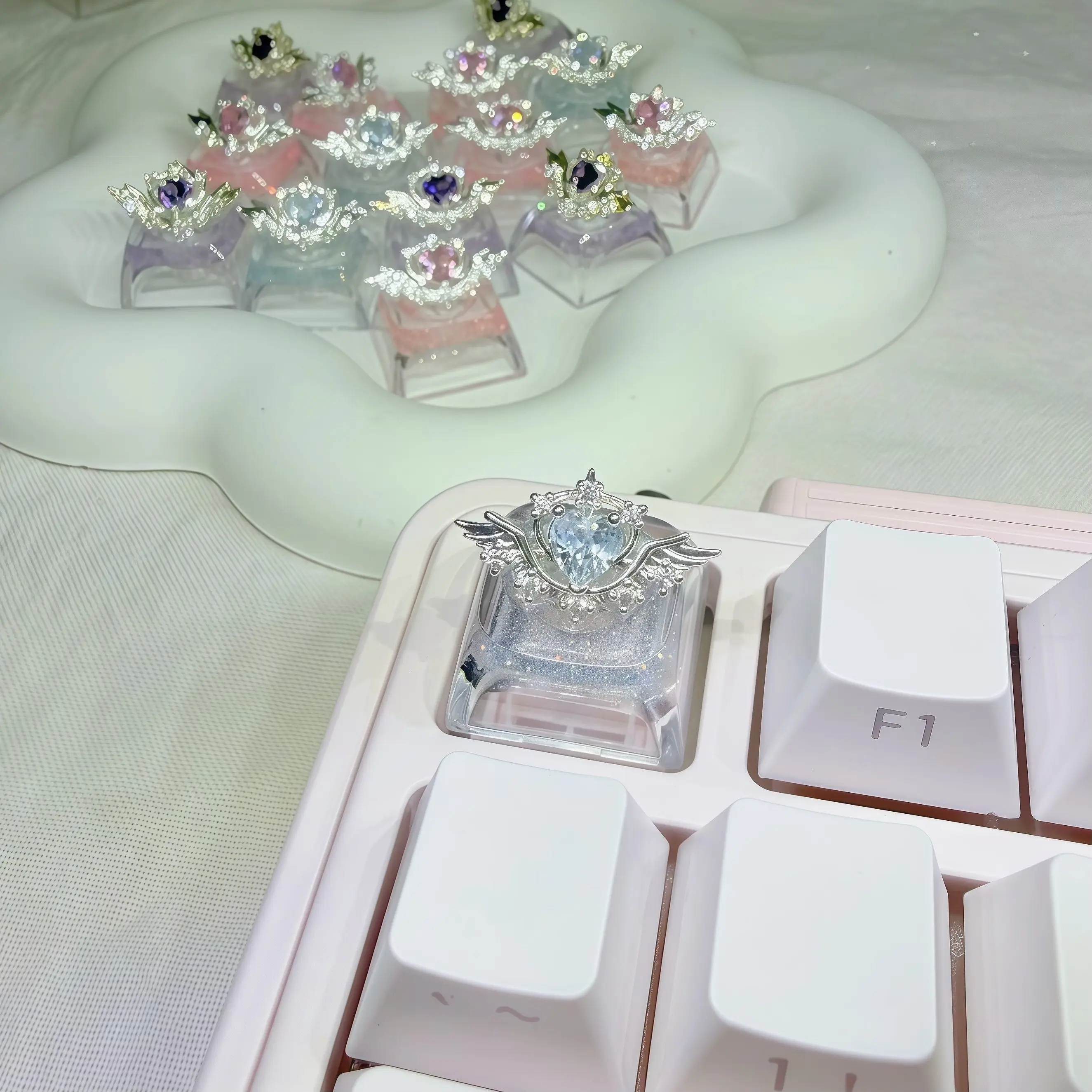 Diamond Heart Keycaps - Cute Customized Collectible Keyboard Accessories