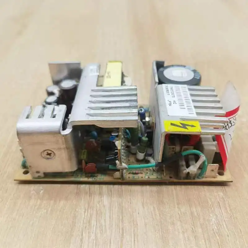 

Блок питания ASTEC LPT64