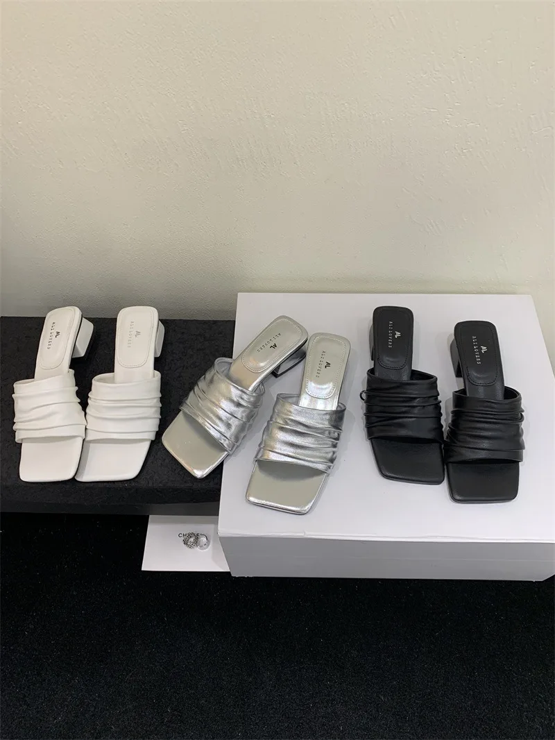 

Туфли из искусственной кожи на низком каблуке