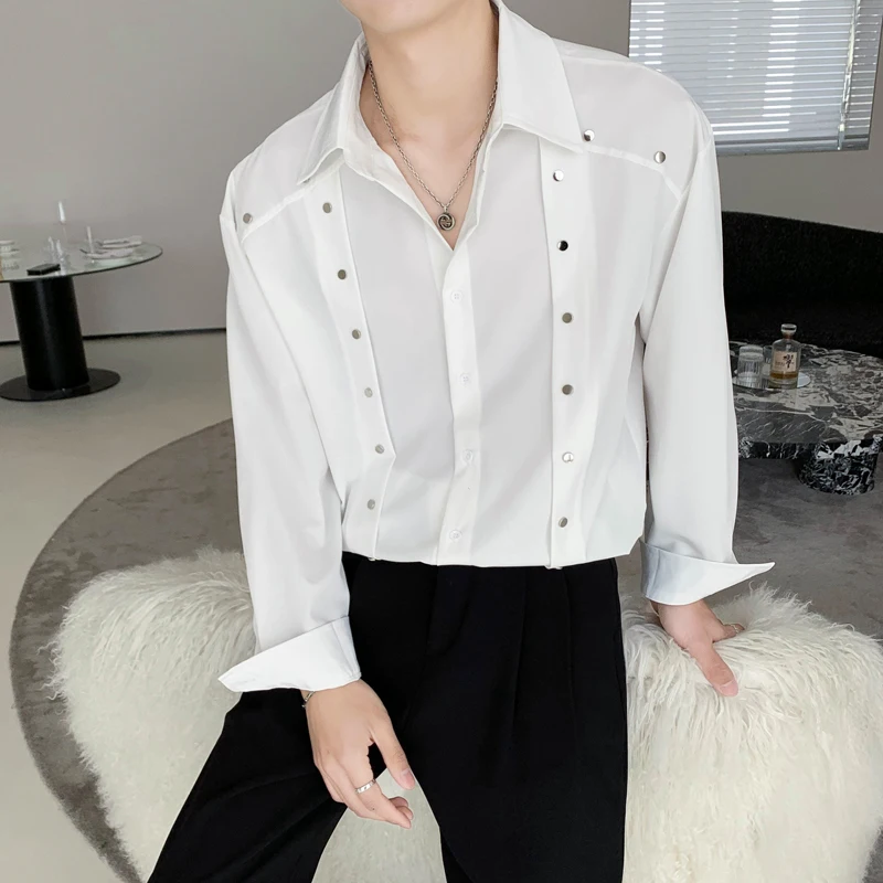 폭발적인 트렌드 루즈 캐주얼 패션 라이트 윈드 나이트 클럽 남성 화이트 긴팔 리벳 셔츠, 시니어 센스 남성 인기 셔츠