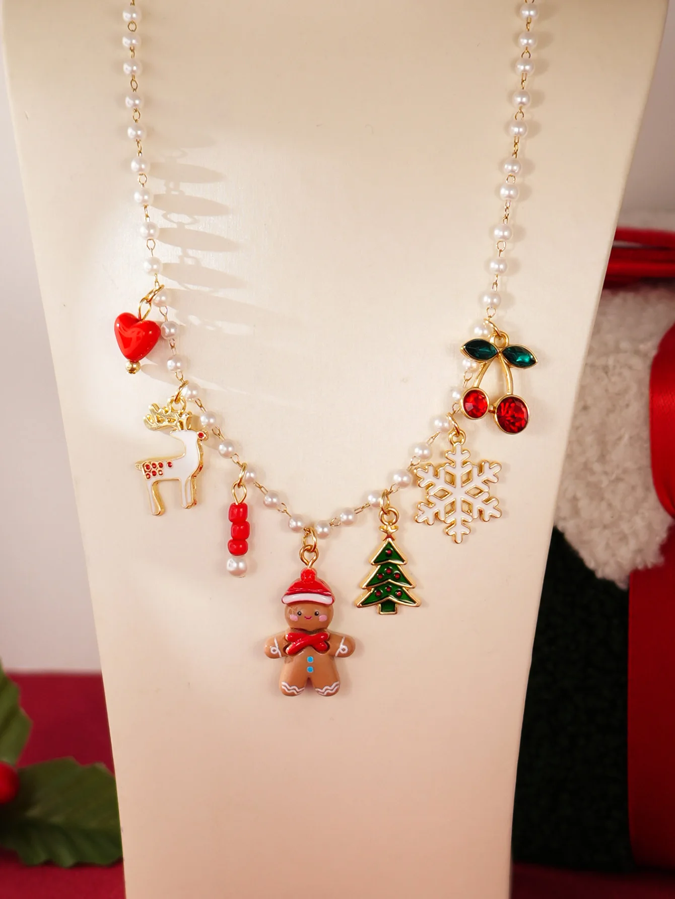 Gingerbread Imitation Pearl Chain Womens Necklace Christmas