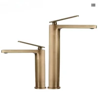 ก๊อกน้ำทองเหลืองสไตล์วินเทจแบบฝรั่งเศส หรูหรา สำหรับอ่างล้างหน้า ก๊อกน้ำร้อน-น้ำเย็นแบบรูเดียว สำหรับตู้ห้องน้ำ 5