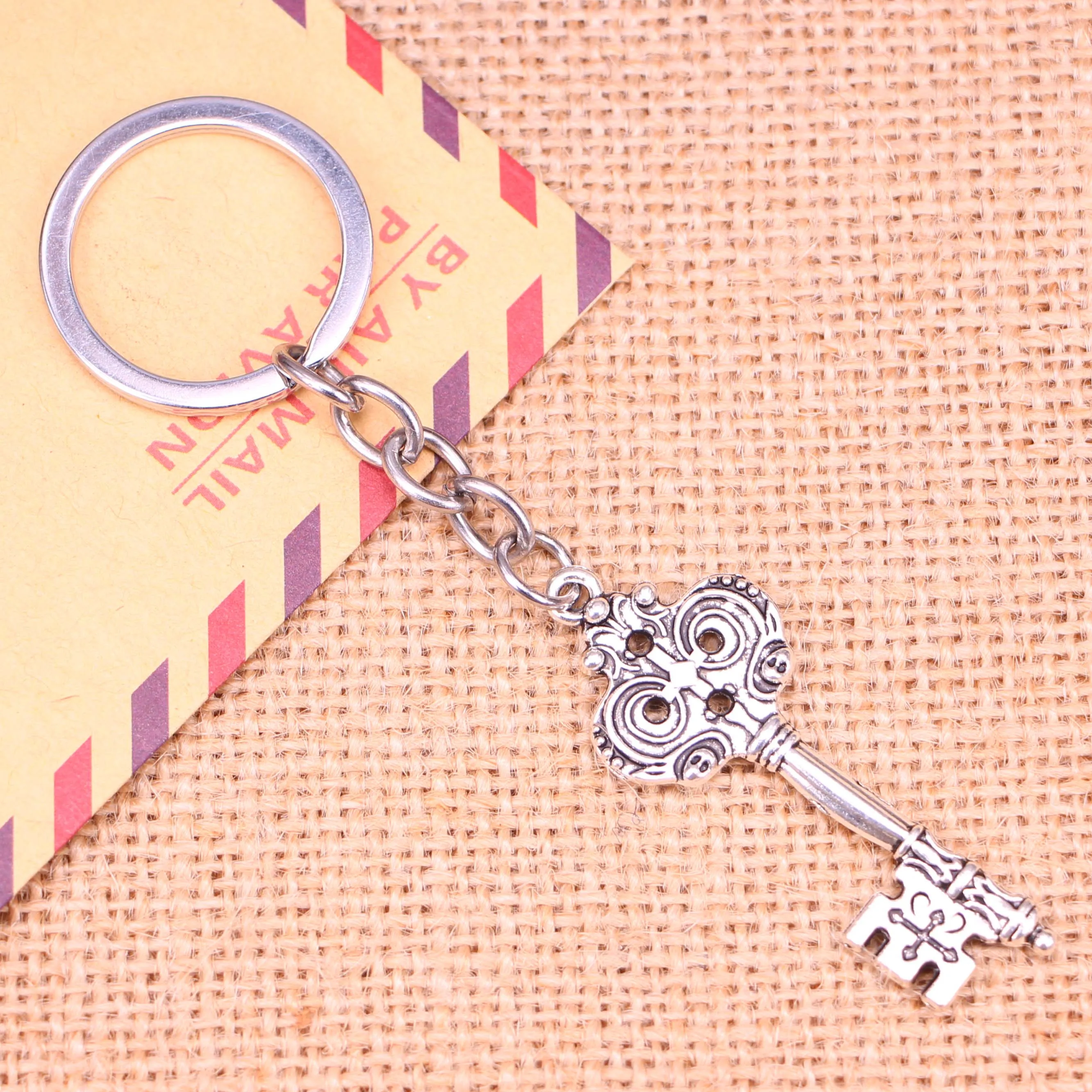

20pcs New Fashion Keychain 19*52 Mm Vintage Skeleton Key Pendants DIY Men Jewelry Car Key Chain Ring Holder Souvenir For Gift