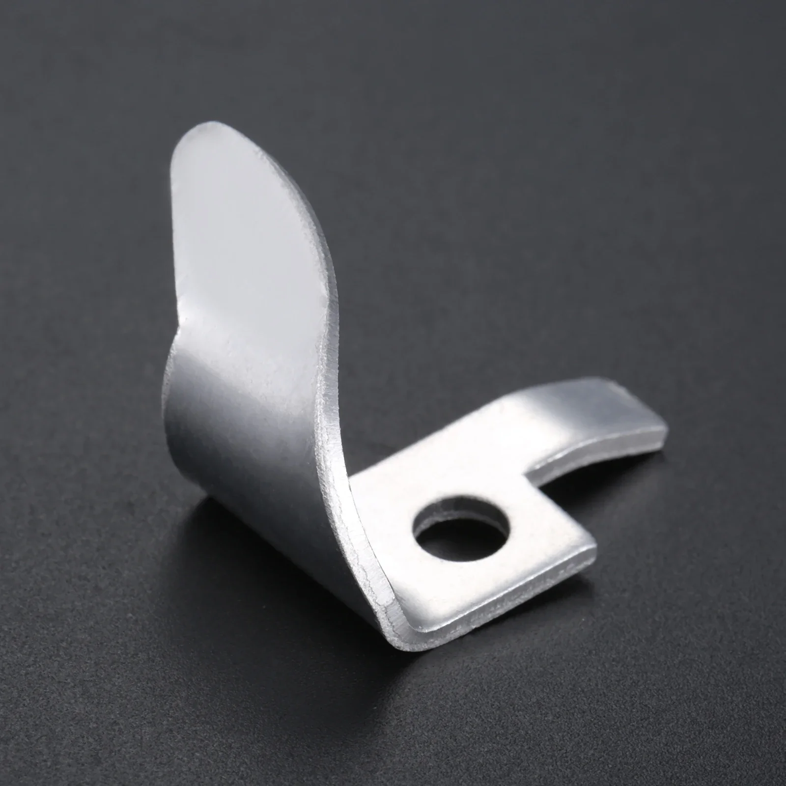 1Pc Chain Catch 11196567705 for Stihl 024 026 028 029 039