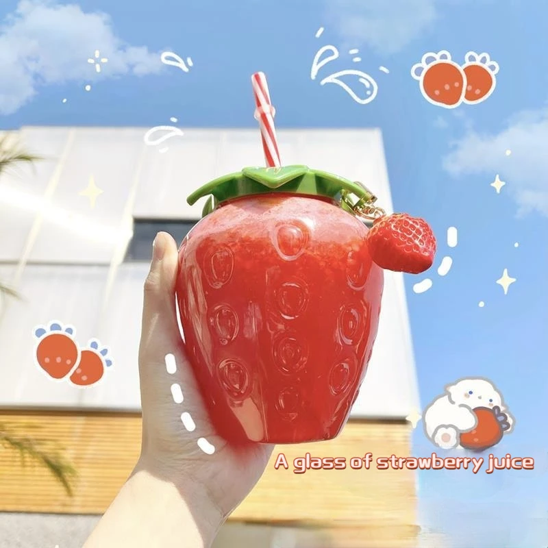 Summer cartoon kawaii strawberry straw cup plastic cup lovely girl milk tea coffee student portable water water bottle