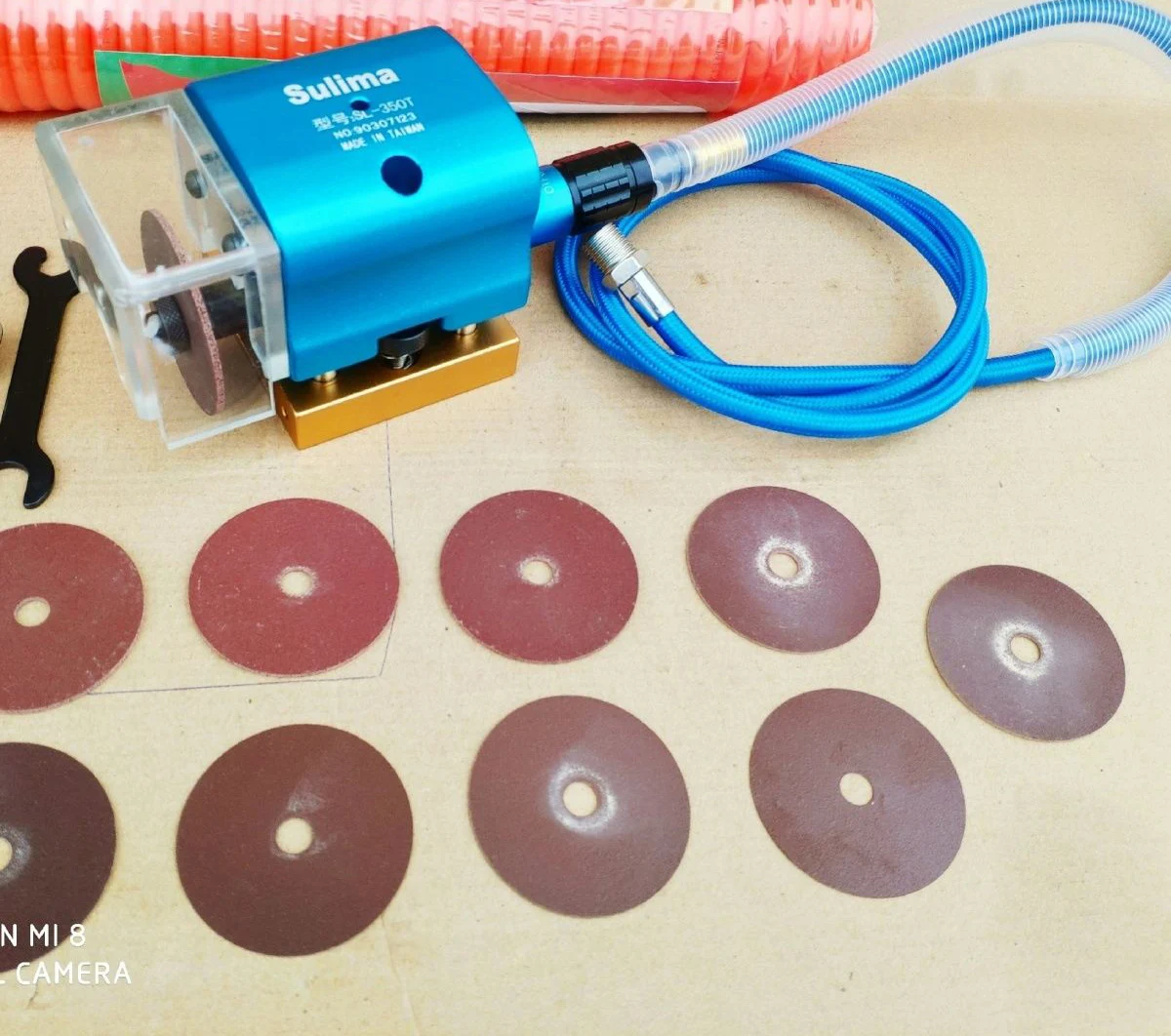 

Pneumatic Nick Grinder Portable Groove Grinding Machine Abrasive Wheel Cutting Tool for Point Flat Mold 50mm Diameter