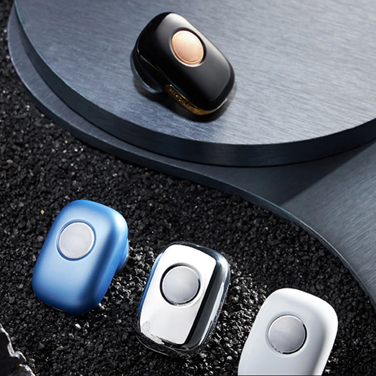 

Rechargeable Electric Shaver Micro-vibration Bass Motor Suitable for Home Car Travel PR Sale