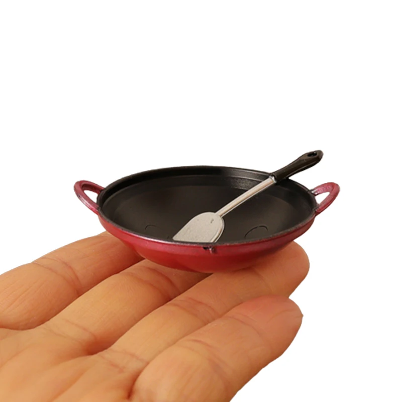 

1Set 1/12 Dollhouse Simulated Wok With Spatula Model Dollhouse Miniature Kitchen Cooking Pot Cookware Scene Decor Accessories