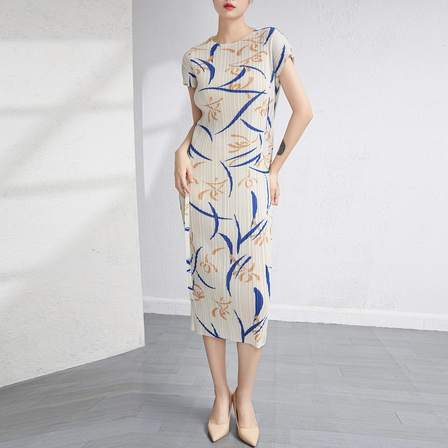 

Женское плиссированное платье миаке, Повседневное платье с принтом, свободное базовое платье с коротким рукавом и круглым вырезом, лето 2023