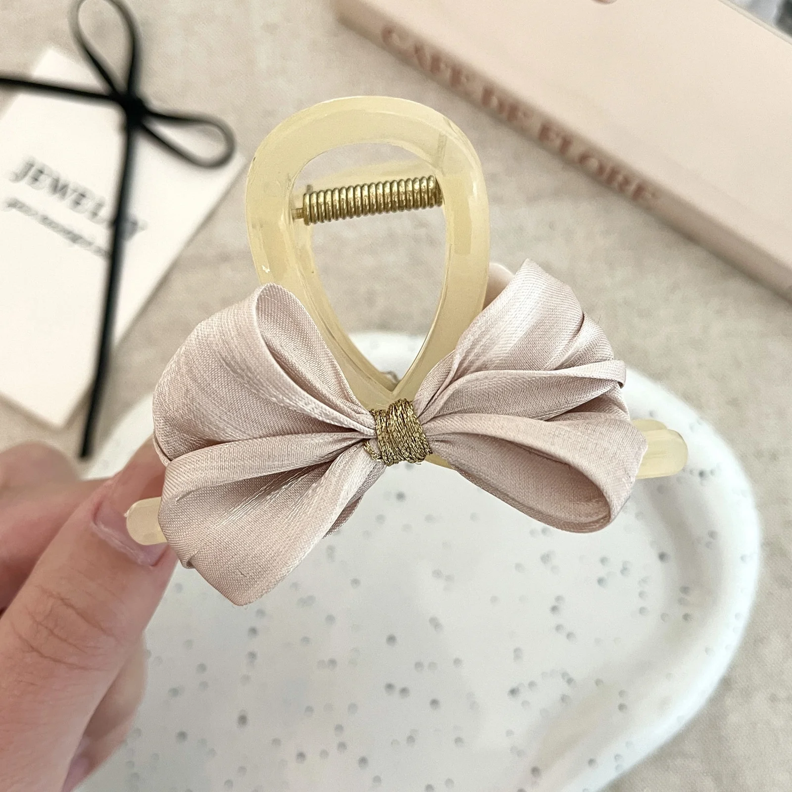 1PC Bow - Embellished Hair Clamps, Must - Have Hair Tools for Women's Gorgeous Bun Styles