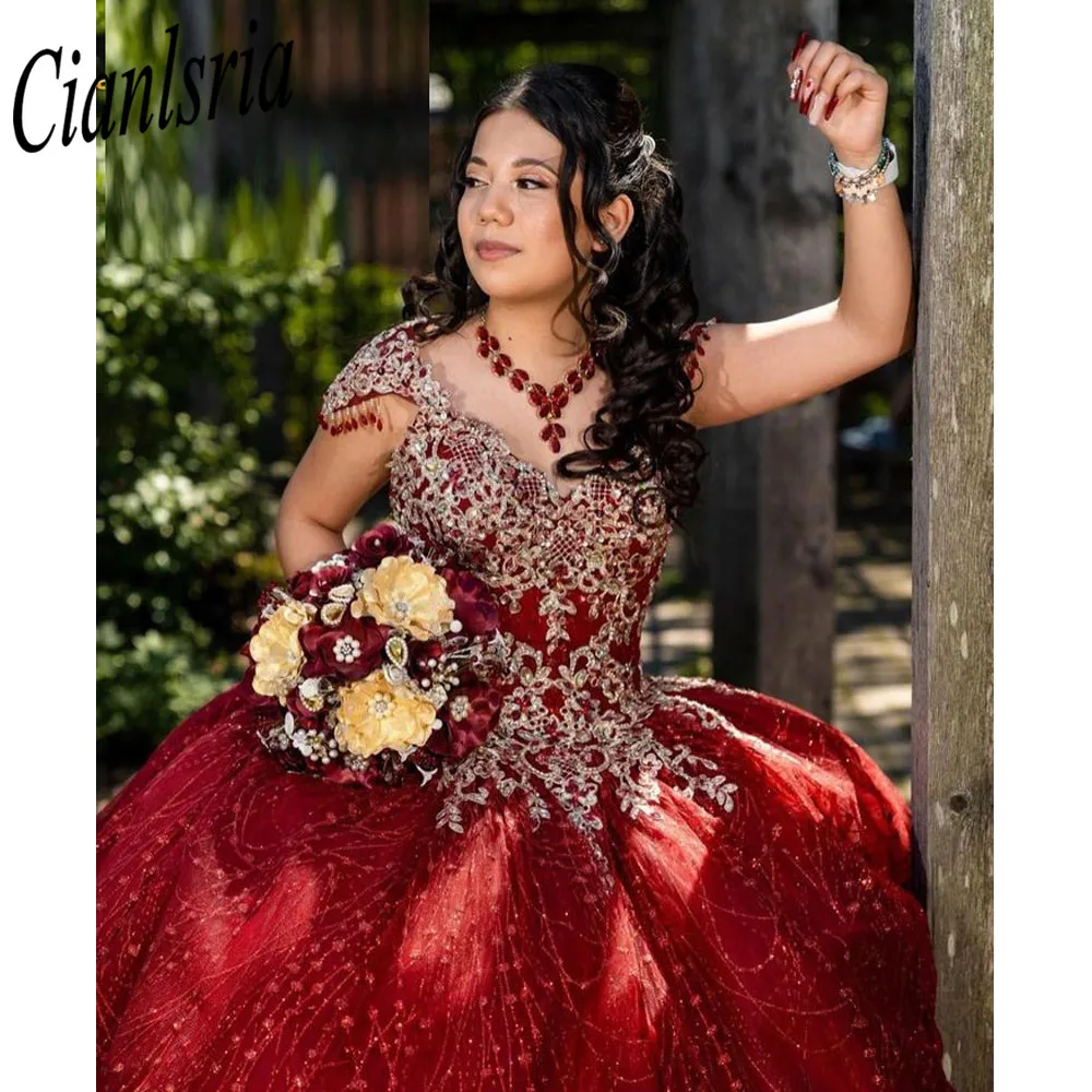 

Red Quinceanera Dress V-Neck Cap Sleeve Lace Appliques Sequins Prom Party Princess Ball Gown Sweet 16 Vestidos De 15 Años