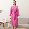 Peignoir de couple personnalisé brodé avec noms et logo, vêtements d'intérieur, peignoir en tissu gaufré pour couples, robe de spa pour hommes et femmes