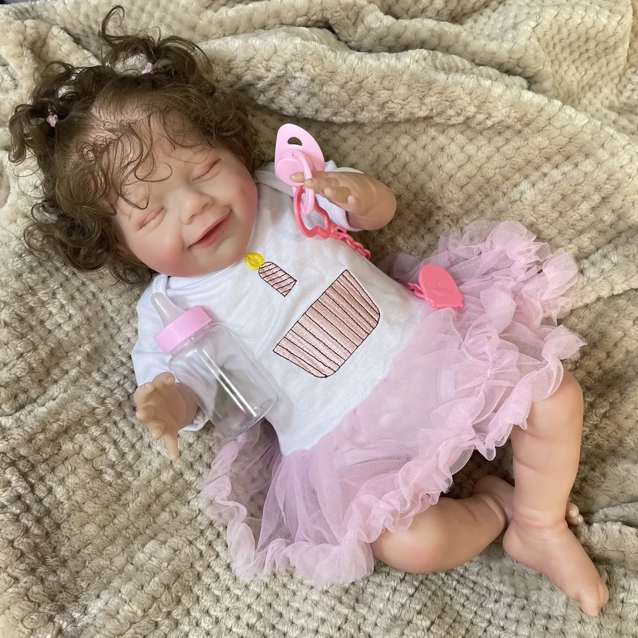 

50CM Already Finished Reborn Baby Dolls April Lifelike Smile Girl Soft Cloth Body 3D Painted Visible Veins Realistic Doll Toy