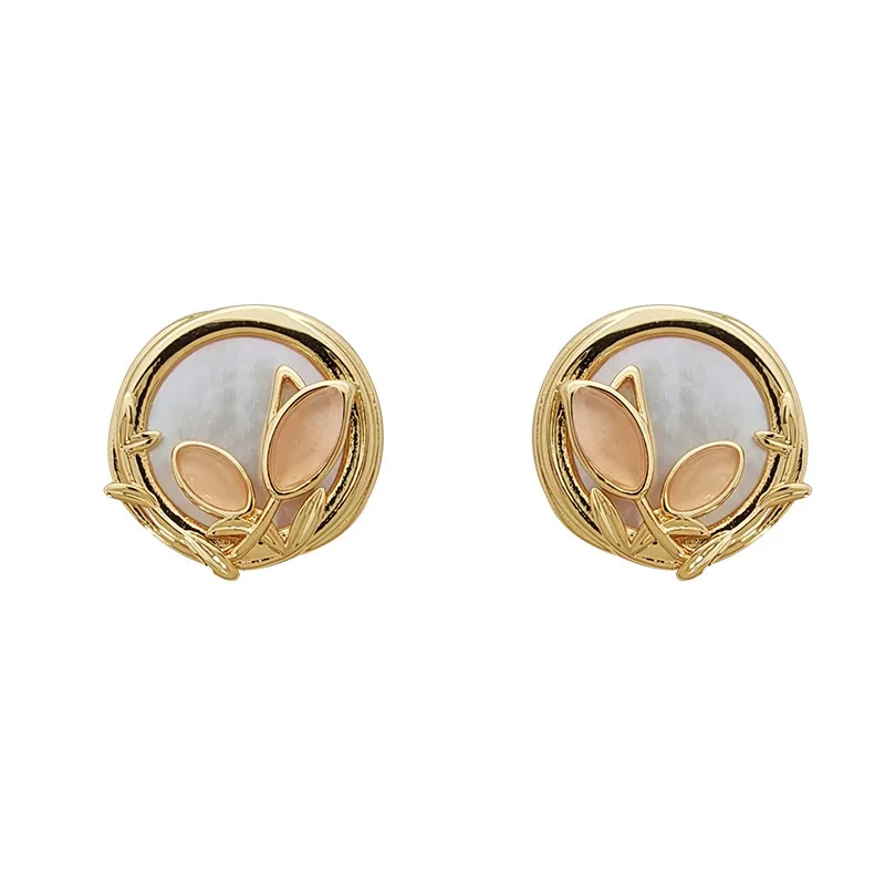 Metal Vintage Trend South Korea Latest Style Women Jewelry Fashion Wedding Party Earrings High Quality Jewelry Gift Shell