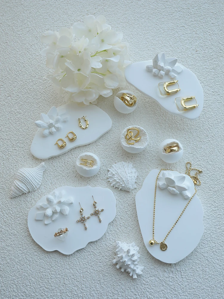 Jewelry display rack, white gypsum jewelry tray, ring holder, jewelry earrings display, shooting props, creative ornaments