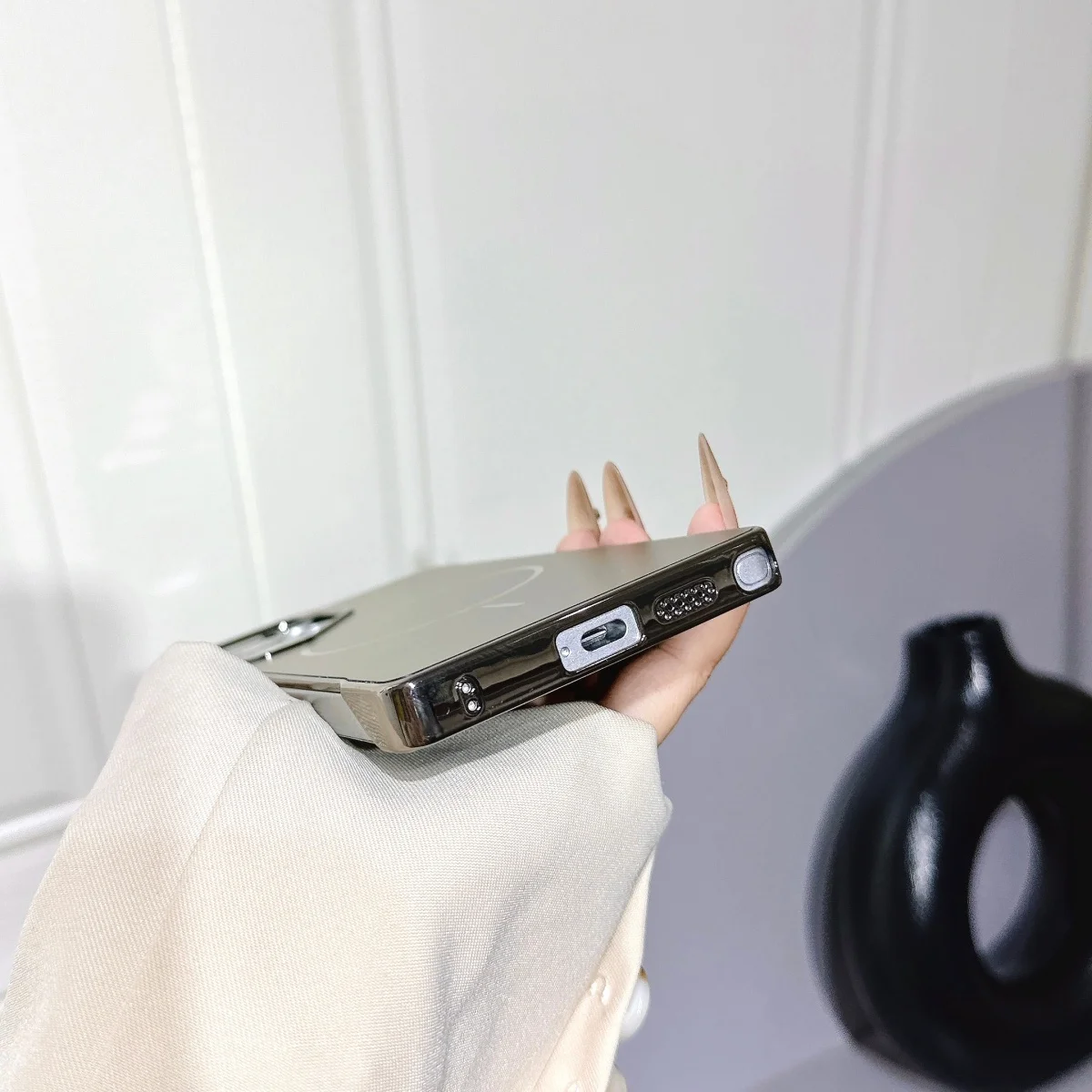 Enhanced Frosted Magnetic Phone Case - Ultra Slim Cooling Rugged PC Cover