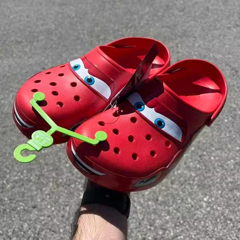

2024 New Disney Lightninged Mcqueens Pixar Solid Waterproof Slippers Outdoor Sandals Casual Breathable Ankle-Wrap Eva Shoes Gift