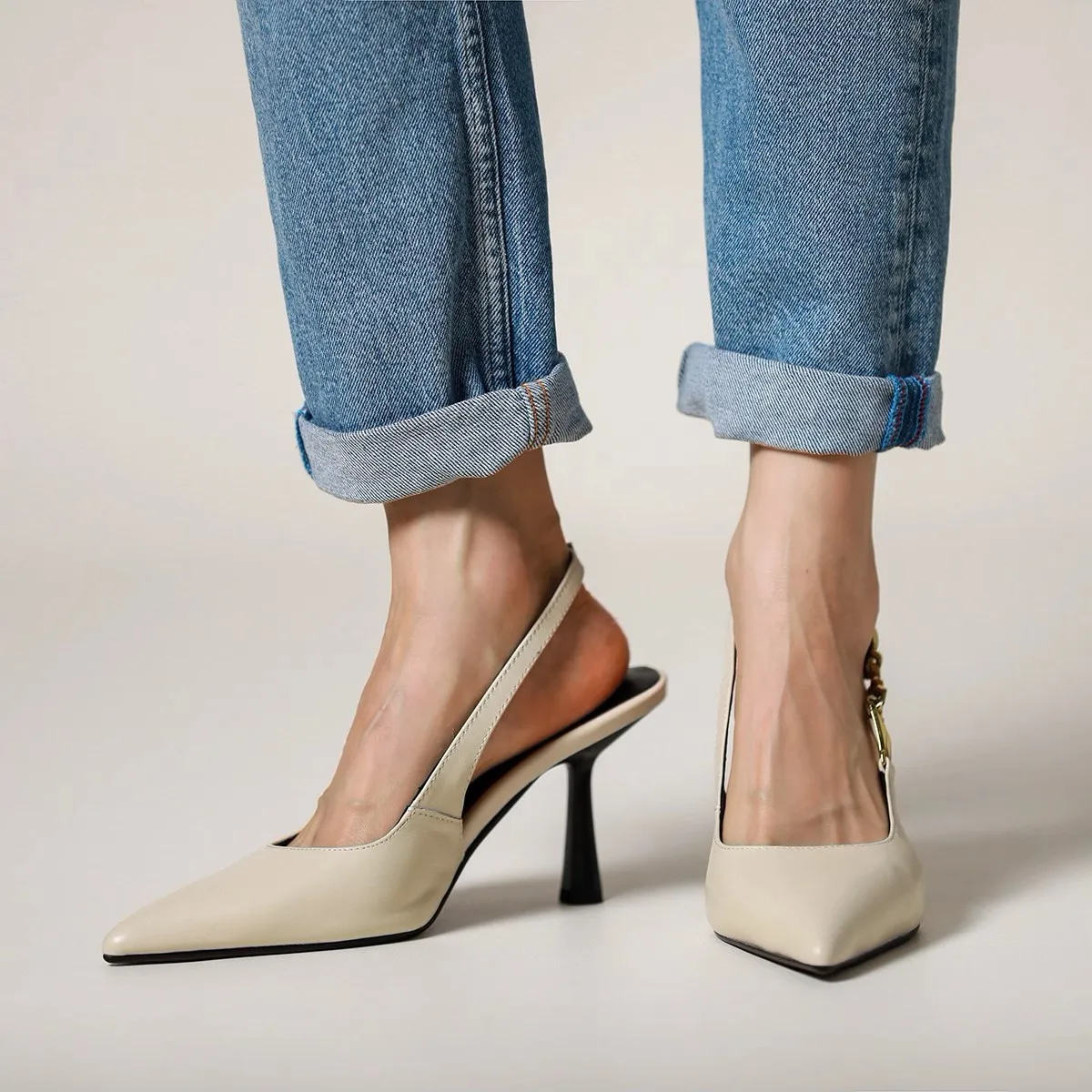 

Туфли-лодочки женские с острым носком, на цепочке, 8,5 см