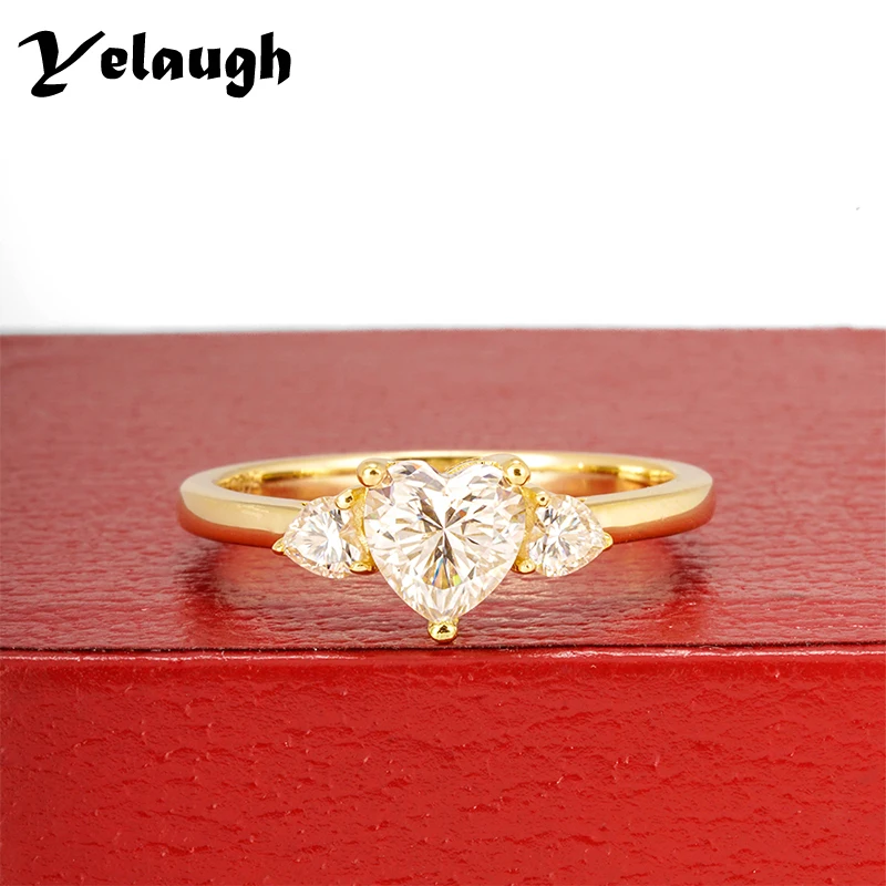 

Yelaugh 6x6mm Heart Cut D Color Moissanite Three-Stone Engagement Ring 925 Sterling Silver Simulated Diamond Rings For Women