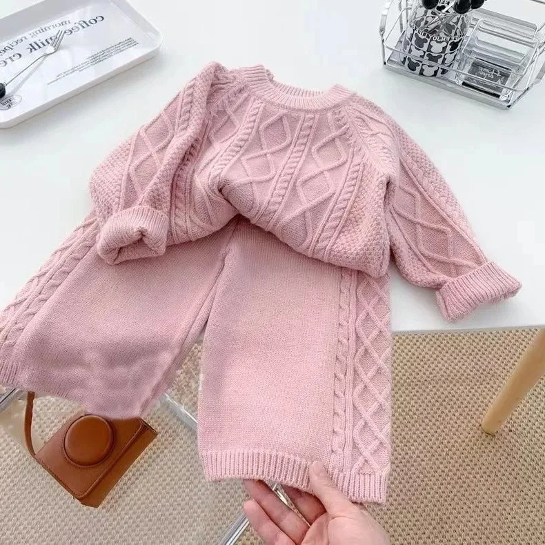 Knitted suit Pink