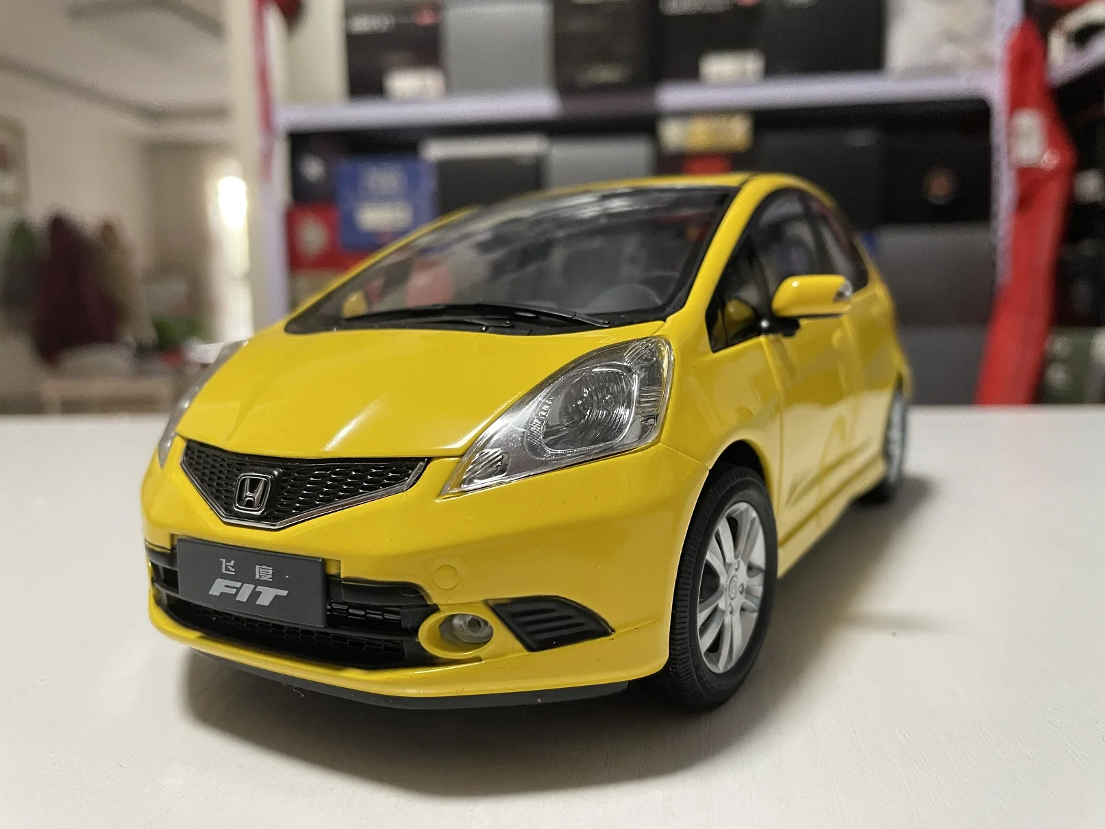 Diecast 1:18 Scale Guangzhou Honda Fit 2008 GE Paduan Alloy 