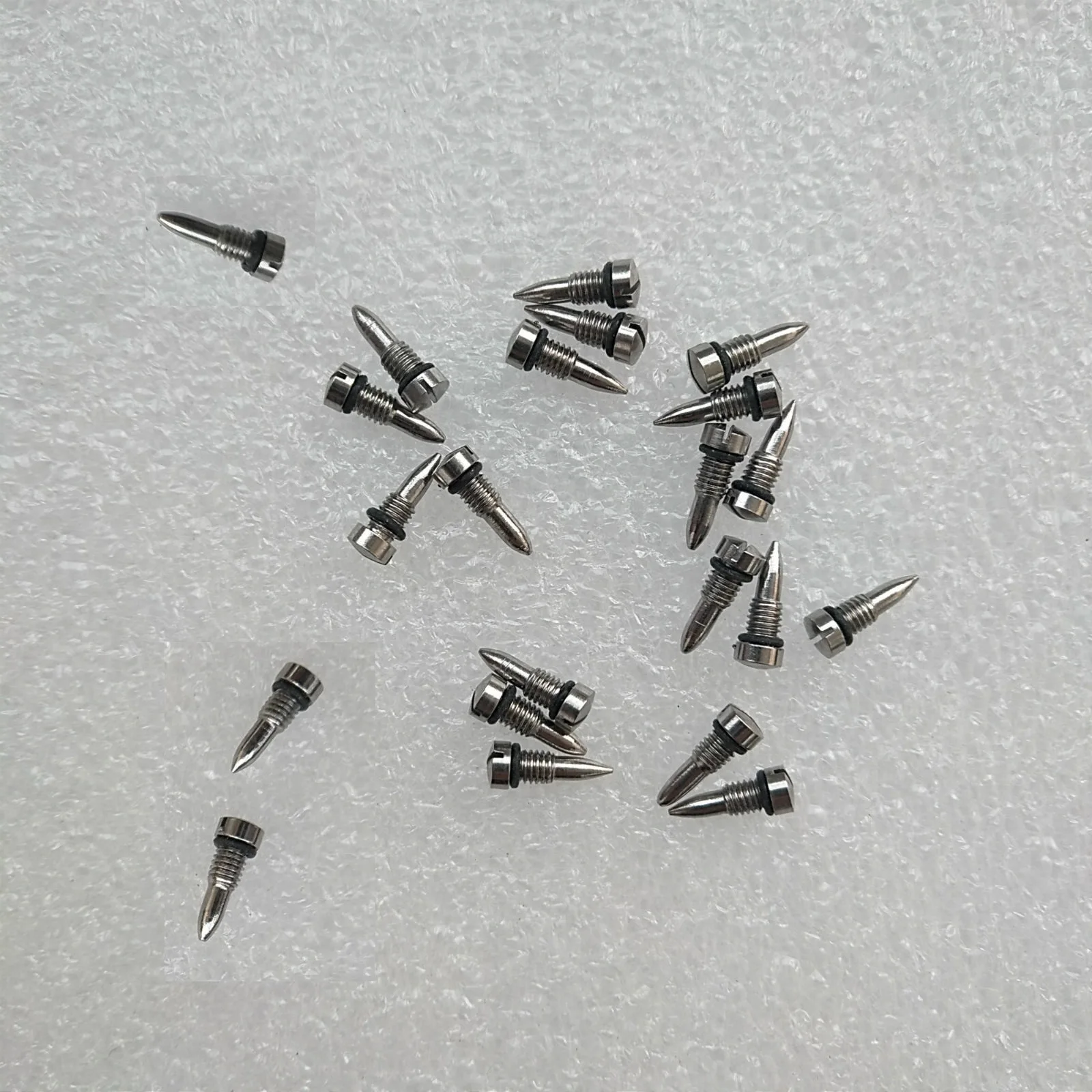 

100 Pcs Saxophone Top Notch Screws with Anti-off Rubber Pads