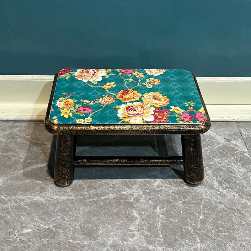 Four legged shoe changing stool, stylish and creative living room coffee table, rectangular and short cartoon children's chair