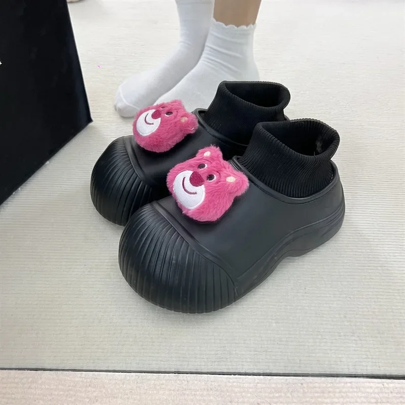 

New women's plush shoes cute cartoon retro thermal shoes plush memory foam slippers women's comfortable and fashionable shoes