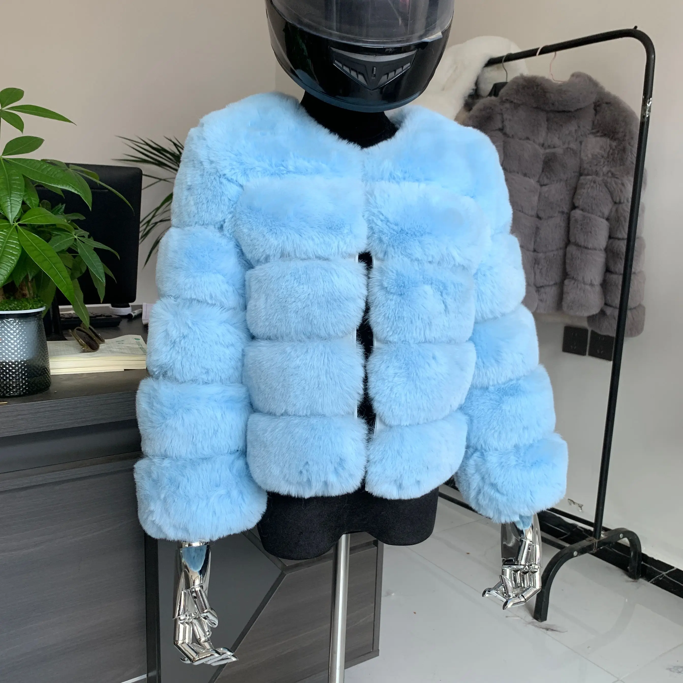 Winter coat for faux fur coat women new outerwear Fox fur short coat Fake fur  jacket furry fluffy jacket luxury woman fur Fake 2