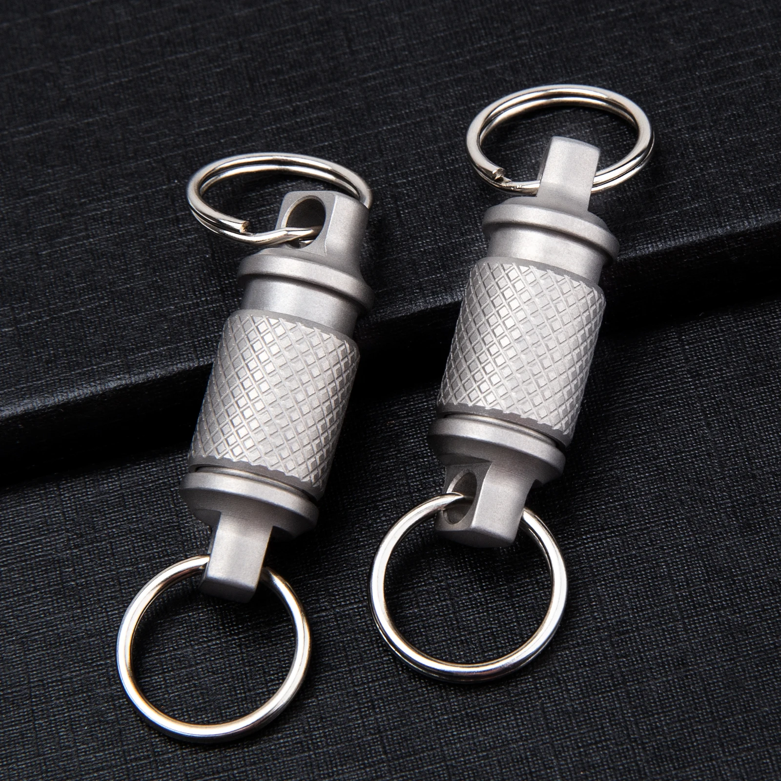 Multifunctional Key Buckle Mini Anti-Slip Titanium Keychain Stainless Steel Key Ring Outdoor Portable EDC Tool